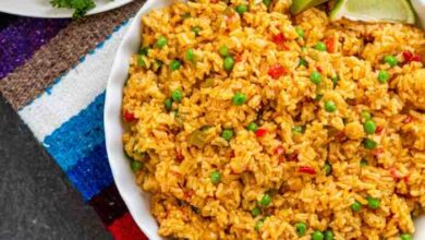 Turkey wings with yellow rice