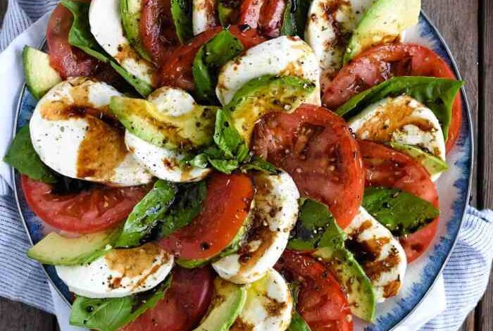 Caprese salad with balsamic reduction