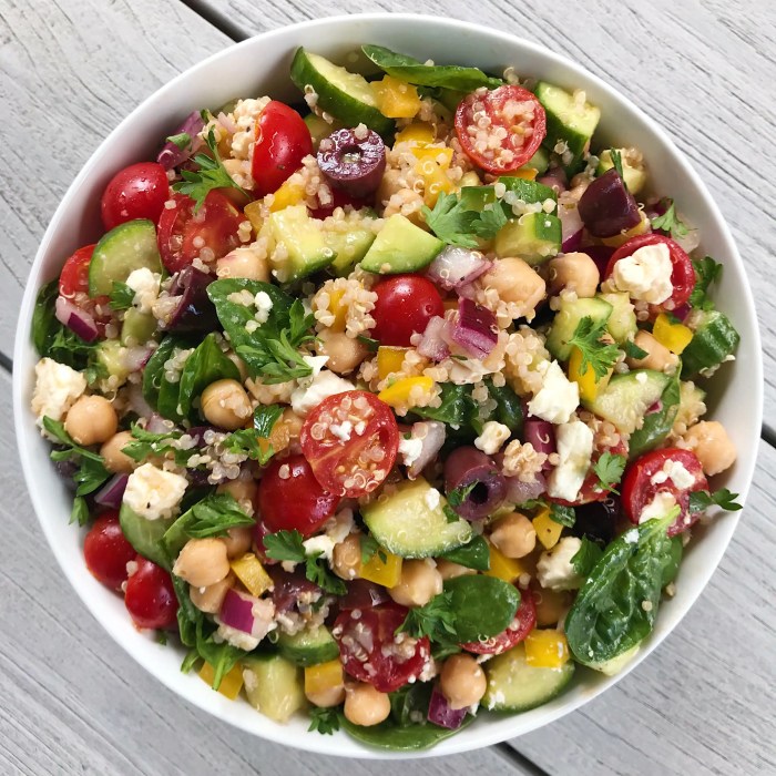 Greek garbanzo bean salad