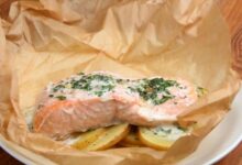 Salmon with skin en papillote in the air fryer