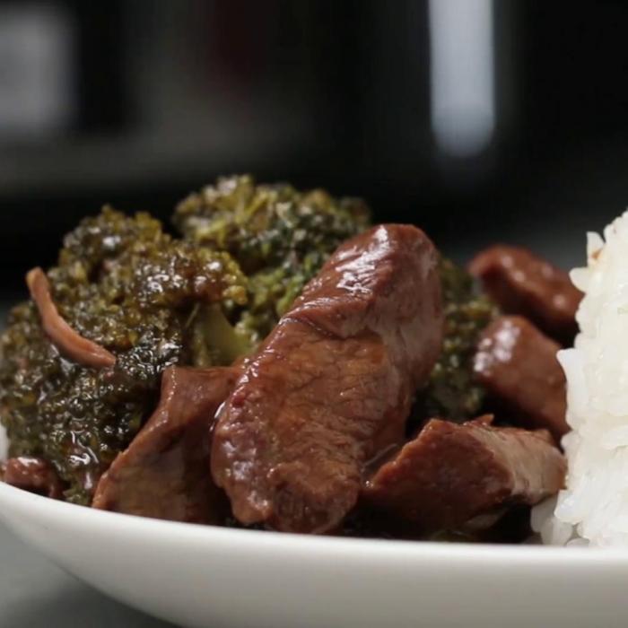 Slow cooker broccoli beef