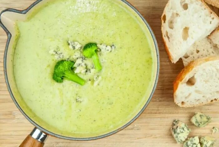 Broccoli and stilton soup