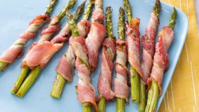 Fried asparagus with bacon