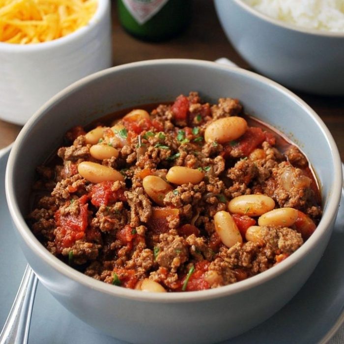 Slow cooker bison chili