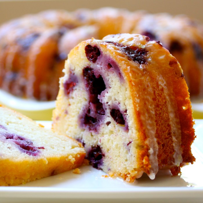 Blueberry lemon pound cake