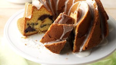 Sour cream blueberry coffee cake