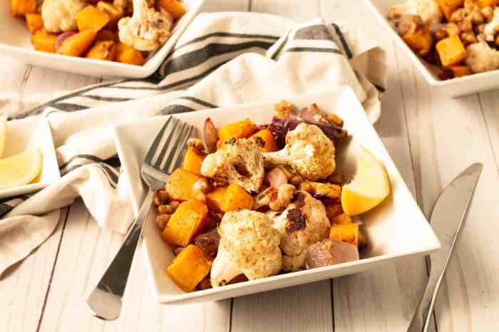 Vegetarian sheet pan dinner with chickpeas and veggies