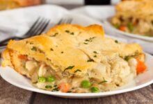 Chicken pot pie casserole