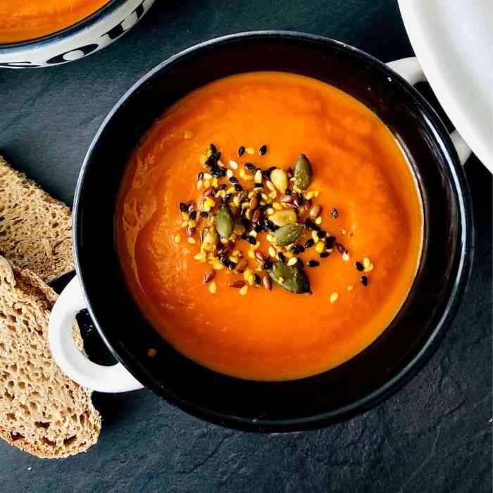 Vegan roasted red pepper and carrot soup