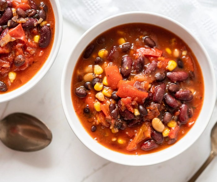 Hearty vegan slow cooker chili