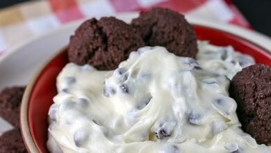 Choc chip cheesecake dip