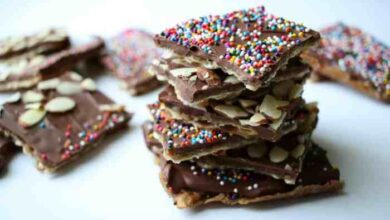 Amazing passover chocolate toffee matzo