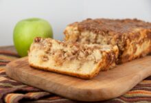 Quick apple pie bread