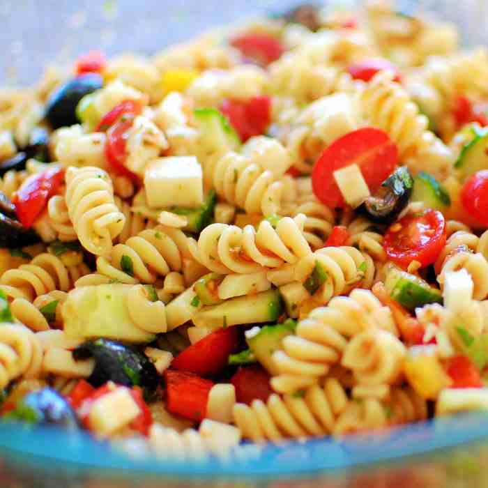 Easy cold pasta salad