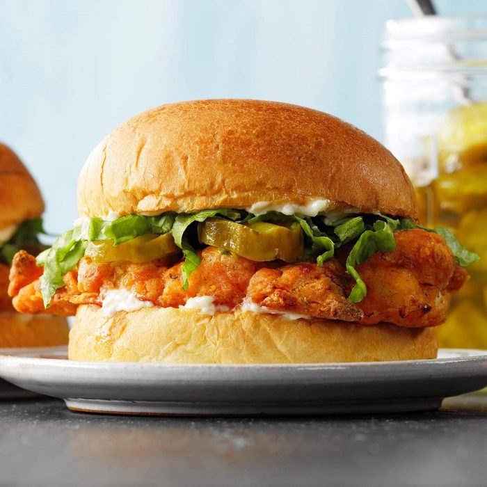 Copycat fried chicken sandwich