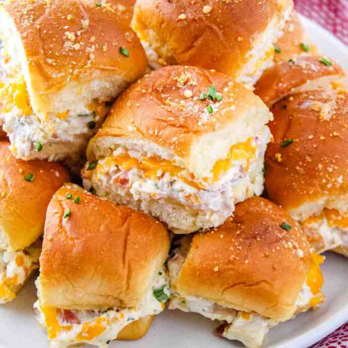 Pull apart chicken sliders