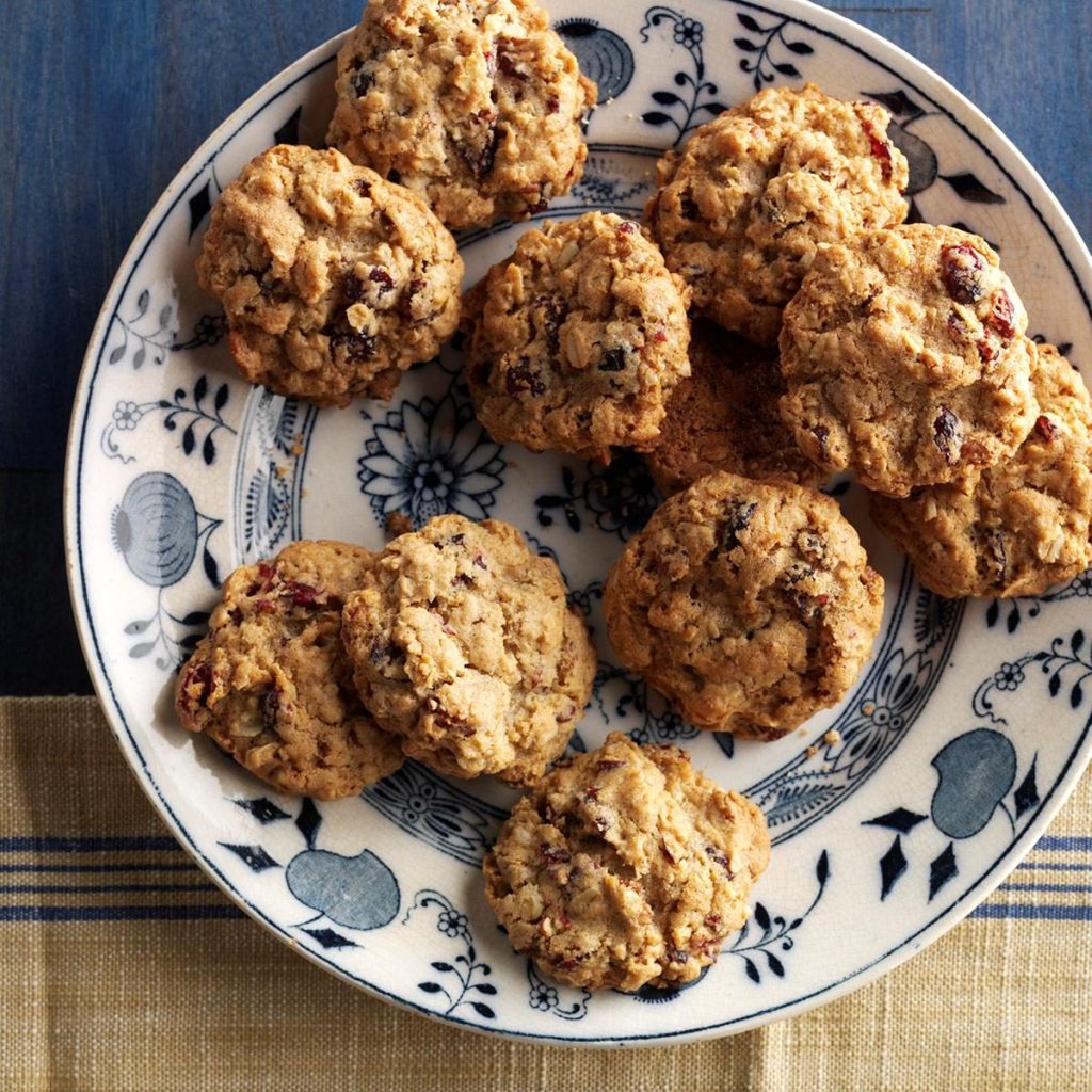 Cranberry nut oatmeal cookies