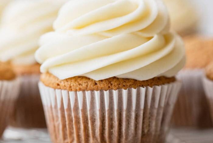 Basic cream cheese frosting