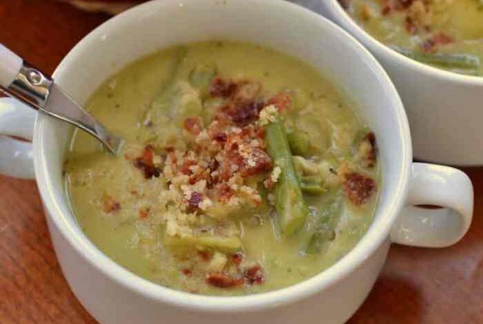 Creamy asparagus potato soup