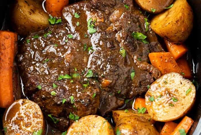 Slow cooker au jus pot roast