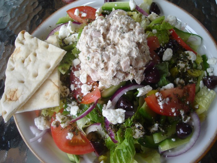 Greek style tuna salad