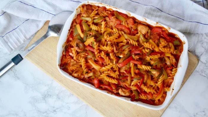 Chicken fajita pasta bake