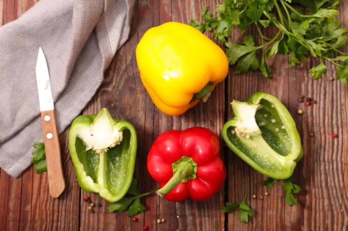 Keto stuffed bell peppers