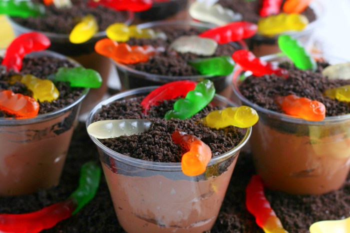 Quick and easy dirt cups