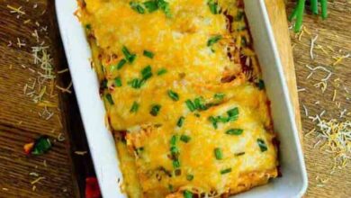 Easy red chicken enchiladas