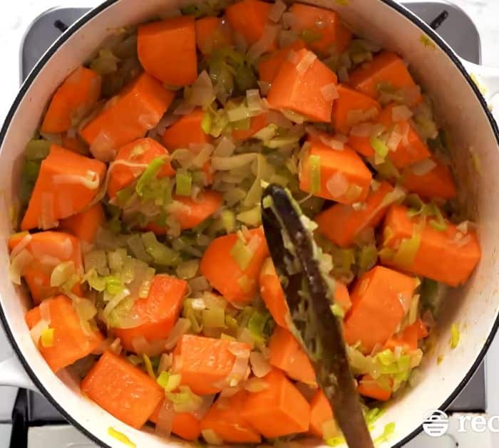 Simple sweet potato soup