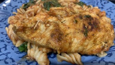 Weeknight chicken florentine pasta