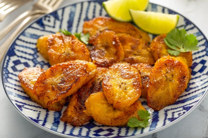 Puerto rican tostones fried plantains