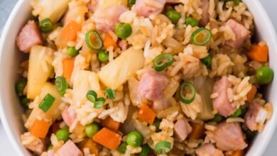 Pineapple fried rice with ham