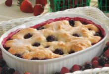 Mellissas grandmas blackberry cobbler