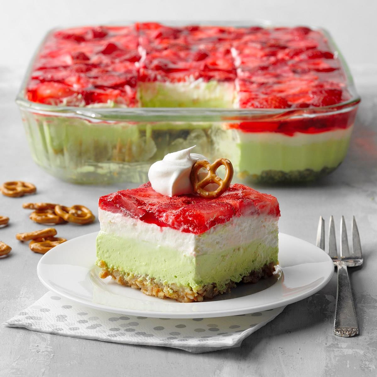 Pretzel salad strawberry recipe critic cream cookout gourmandize therecipecritic summer dishes side delicious barbecues salads miss month national crust cheese