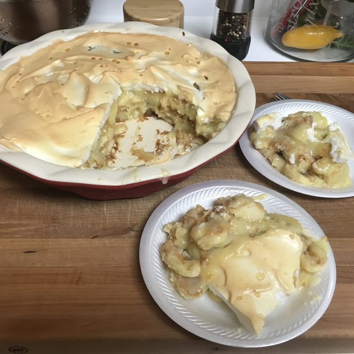 Homemade banana pudding pie