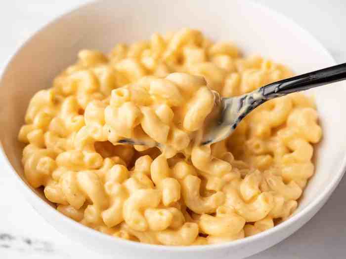 Mouses macaroni and cheese