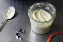 Easy homemade olive oil mayonnaise