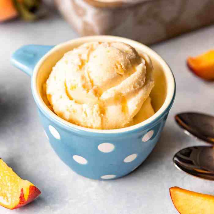 Georgia peach homemade ice cream