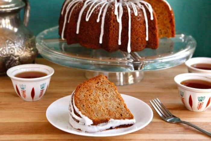 Apple honey bundt cake