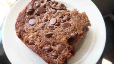 Zucchini chocolate chip cake