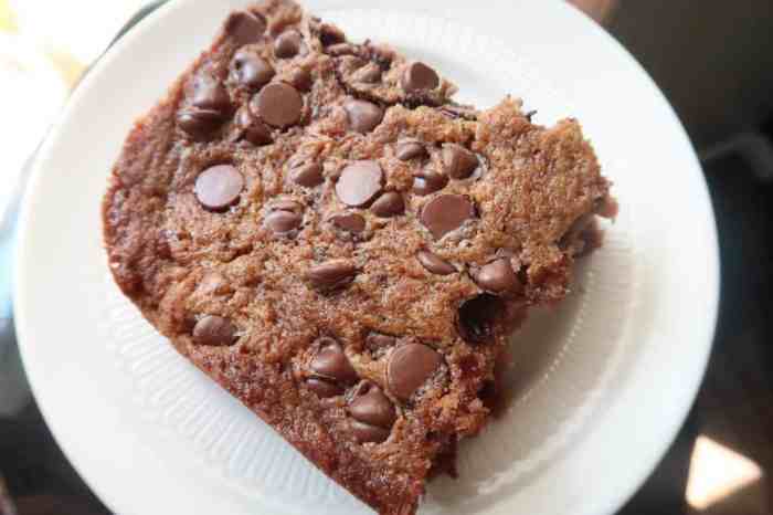 Zucchini chocolate chip cake