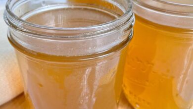 Slow cooker chicken bone broth