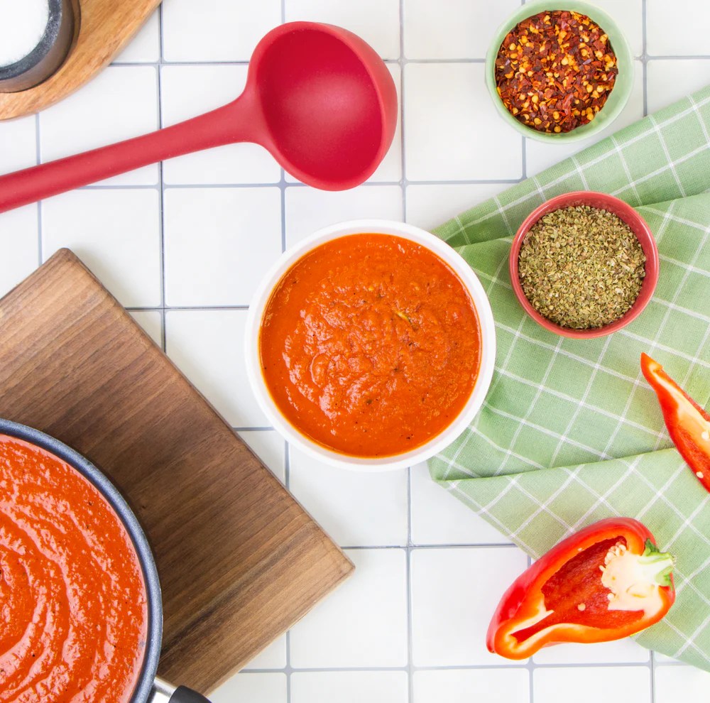 Spicy red bell pepper soup