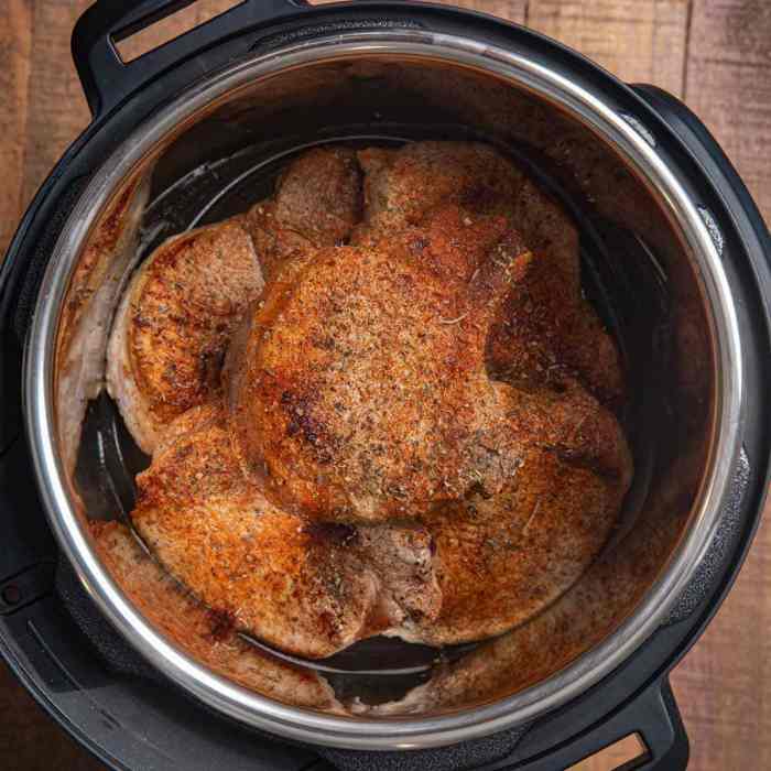 Instant pot pork chops and gravy