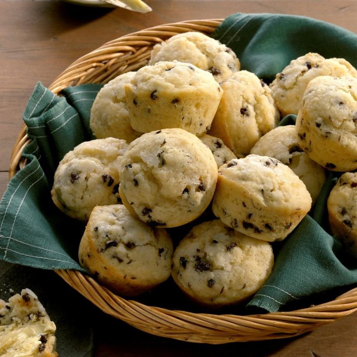 Irish soda bread muffins