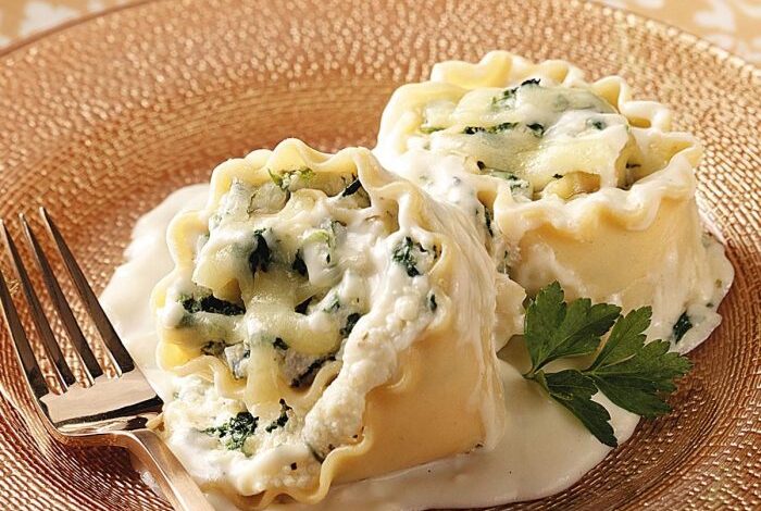 Spinach lasagna roll ups