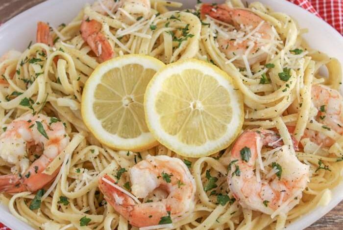 Lemony garlic shrimp with pasta