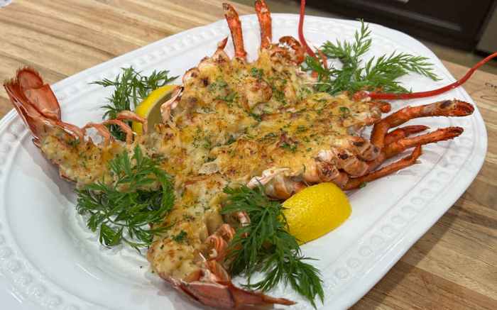 Lobster thermidor dishes newburg langosta aragosta seafood gourmet thespruceeats shrimp recetas