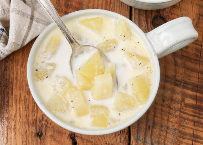 Old fashioned potato soup